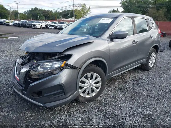 KNMAT2MV1HP594193 — 2017 Nissan Rogue, фото 2 с аукциона IAAI 07.10.2026, Передняя часть