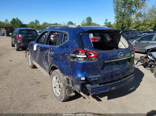KNMAT2MV8HP584082 — 2017 Nissan Rogue, фото 3 с аукциона IAAI 06.10.2026, Опрокидывание