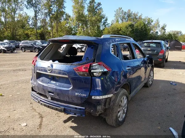 KNMAT2MV8HP584082 — 2017 Nissan Rogue, фото 4 с аукциона IAAI 06.10.2026, Опрокидывание