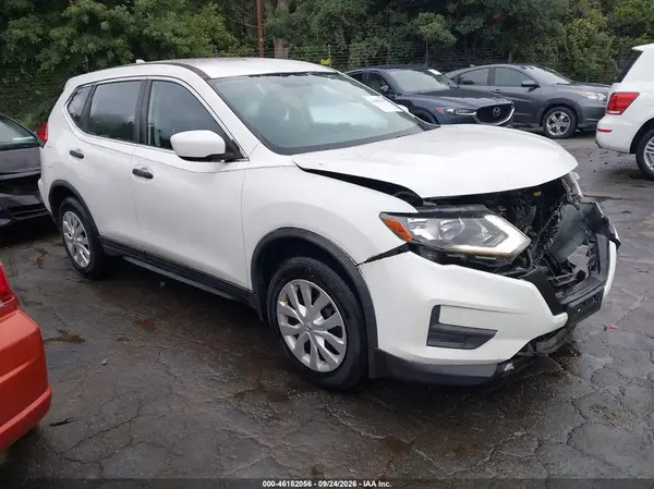 JN8AT2MV8HW015646 — 2017 Nissan Rogue, Передняя часть (Front End), фото до ремонта