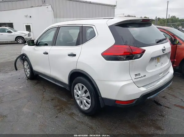 JN8AT2MV8HW015646 — 2017 Nissan Rogue, фото 3 с аукциона IAAI, Передняя часть