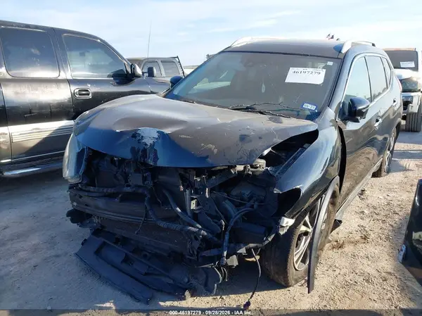 5N1AT2MT9HC881718 — 2017 Nissan Rogue, фото 2 с аукциона IAAI 10.10.2026, Передняя часть