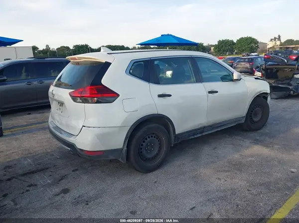 5N1AT2MT0HC894101 — 2017 Nissan Rogue, фото 4 с аукциона IAAI, Передняя часть
