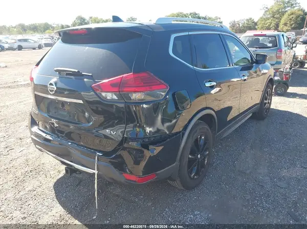 JN8AT2MT0HW394849 — 2017 Nissan Rogue, фото 4 с аукциона IAAI, Задняя часть