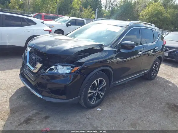 JN8AT2MT8HW137972 — 2017 Nissan Rogue, фото 2 с аукциона IAAI, Передняя часть