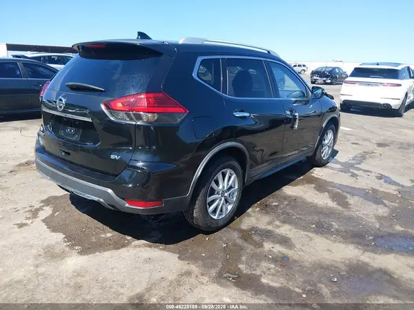 KNMAT2MT8HP501572 — 2017 Nissan Rogue, фото 4 с аукциона IAAI, Передняя часть