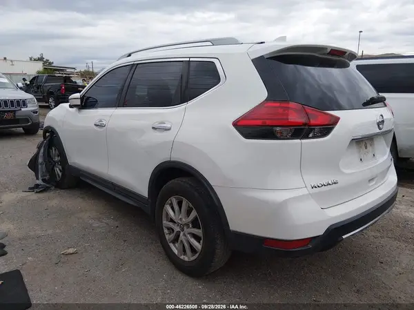 5N1AT2MV0HC853436 — 2017 Nissan Rogue, фото 3 с аукциона IAAI, Передняя часть