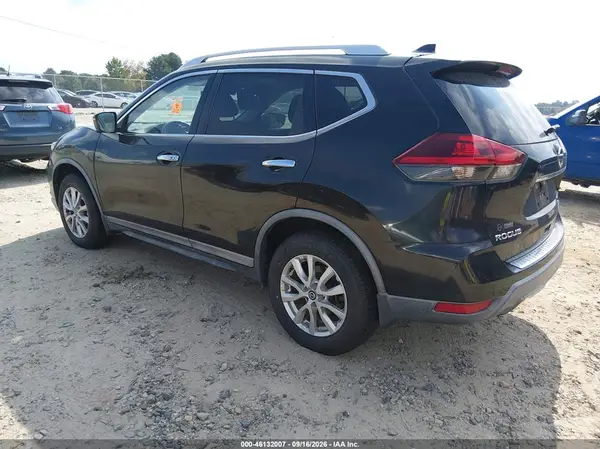 KNMAT2MV1JP588707 — 2018 Nissan Rogue, фото 3 с аукциона IAAI 09.10.2026, Передняя часть