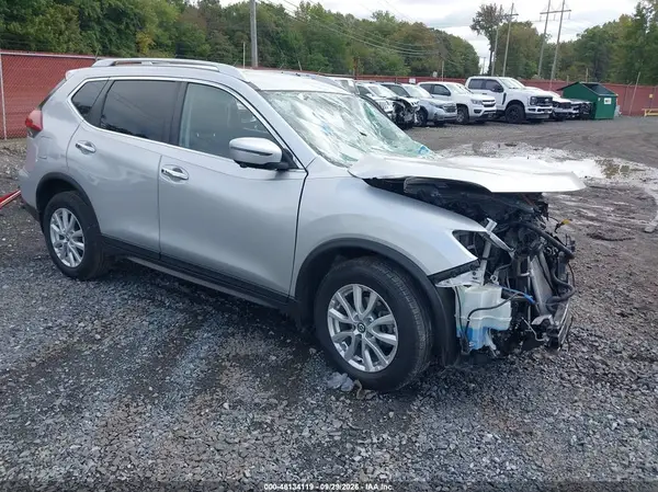 KNMAT2MV6JP607400 — 2018 Nissan Rogue, Передняя часть (Front End), фото до ремонта