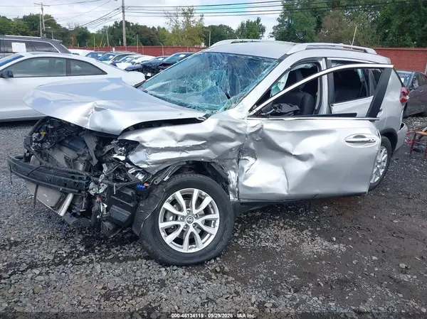 2018 NISSAN ROGUE VIN KNMAT2MV6JP607400 фото 2