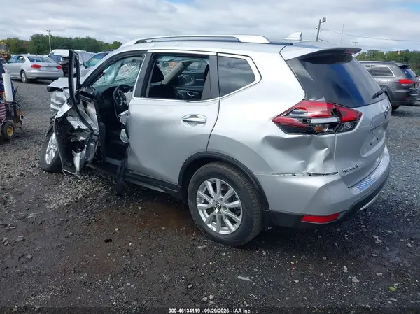 2018 NISSAN ROGUE VIN KNMAT2MV6JP607400 фото 3