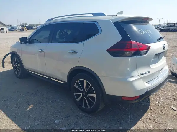 JN8AT2MV6JW325378 — 2018 Nissan Rogue, фото 3 с аукциона IAAI 14.10.2026, Передняя часть справа