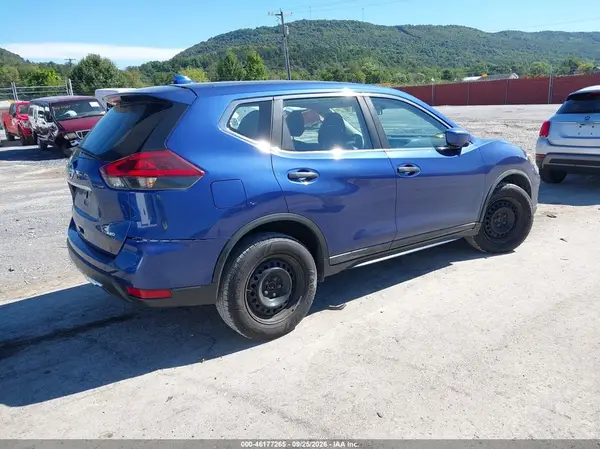 KNMAT2MV7JP571054 — 2018 Nissan Rogue, фото 4 с аукциона IAAI 09.10.2026, Естественный износ