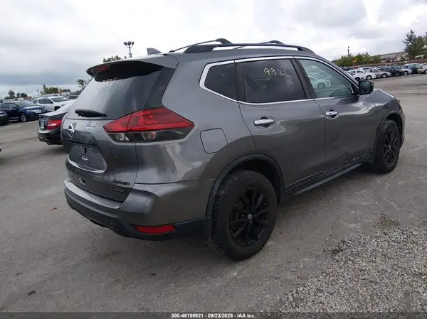 5N1AT2MV2JC784240 — 2018 Nissan Rogue, фото 4 с аукциона IAAI, Естественный износ
