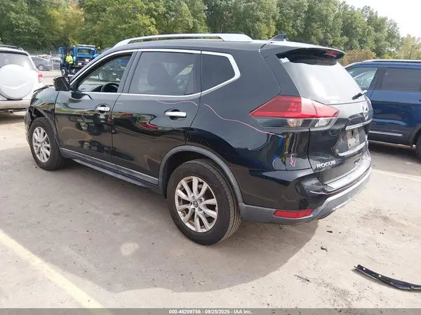 KNMAT2MV2JP562858 — 2018 Nissan Rogue, фото 3 с аукциона IAAI, Передняя часть