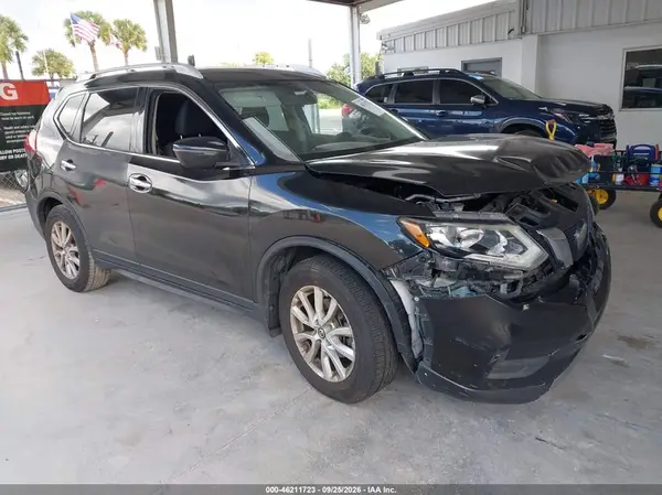KNMAT2MT8JP563673 — 2018 Nissan Rogue, Передняя часть (Front End), фото до ремонта