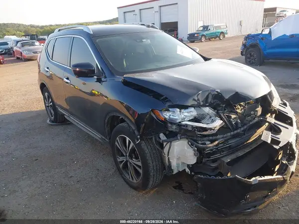 JN8AT2MT5JW464495 — 2018 Nissan Rogue, Передняя часть (Front End), фото до ремонта