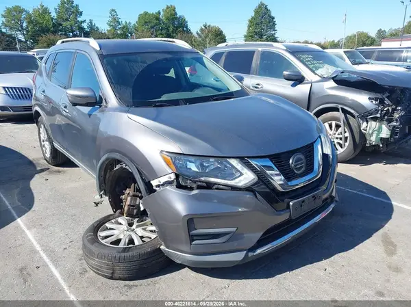 KNMAT2MVXJP535715 — 2018 Nissan Rogue, Передняя часть справа (Right Front), фото до ремонта