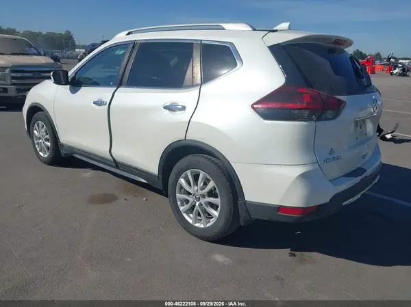5N1AT2MT8JC816624 — 2018 Nissan Rogue, фото 3 с аукциона IAAI, Передняя часть справа