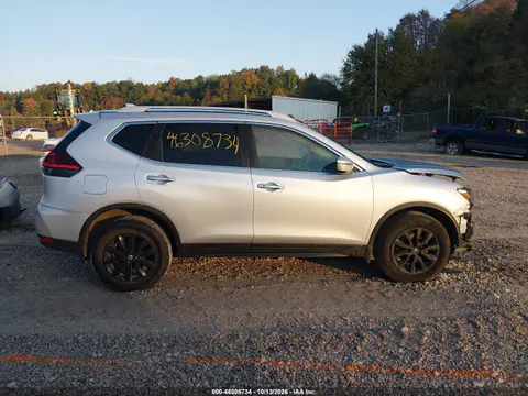 5N1AT2MV1JC845383 — 2018 Nissan Rogue, Передняя часть, фото до ремонта
