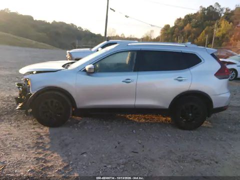 5N1AT2MV1JC845383 — 2018 Nissan Rogue, Передняя часть, фото до ремонта