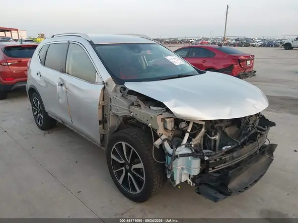 5N1AT2MT2KC805023 — 2019 Nissan Rogue, Передняя часть (Front End), фото до ремонта