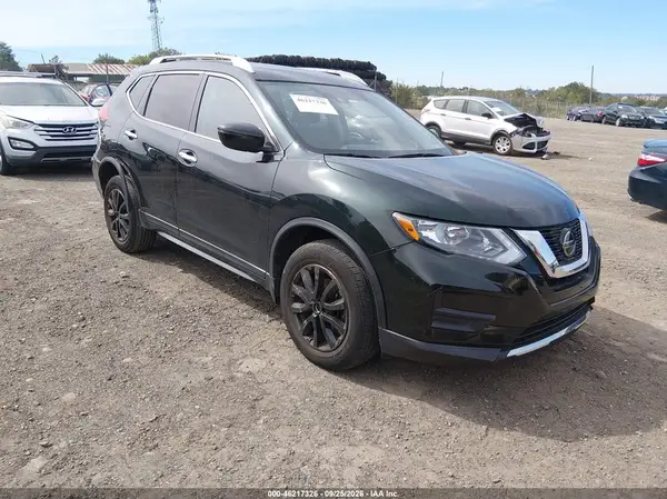5N1AT2MV2KC715808 — 2019 Nissan Rogue, Передняя часть слева (Left Front), фото до ремонта