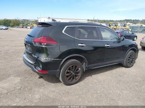 5N1AT2MV2KC715808 — 2019 Nissan Rogue, фото 4 с аукциона IAAI, Передняя часть слева