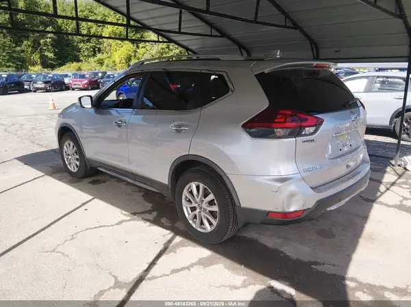 JN8AT2MV0LW113689 — 2020 Nissan Rogue, фото 3 с аукциона IAAI, Подтопление пресной водой