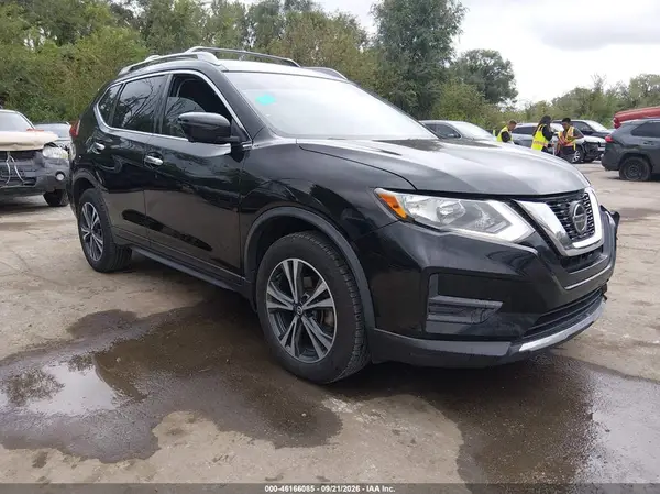 JN8AT2MV1LW100370 — 2020 Nissan Rogue, Передняя часть (Front End), фото до ремонта