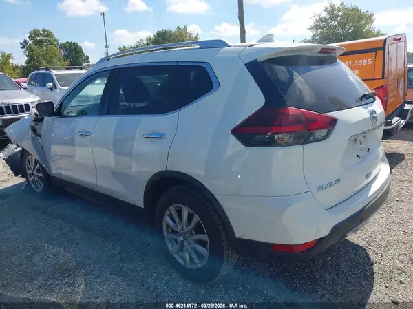 KNMAT2MT2LP530946 — 2020 Nissan Rogue, фото 3 с аукциона IAAI, Передняя часть слева