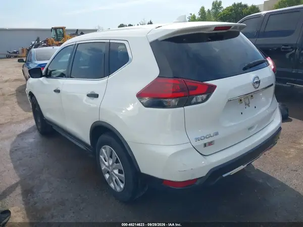 JN8AT2MT1LW032778 — 2020 Nissan Rogue, фото 3 с аукциона IAAI, Передняя часть слева