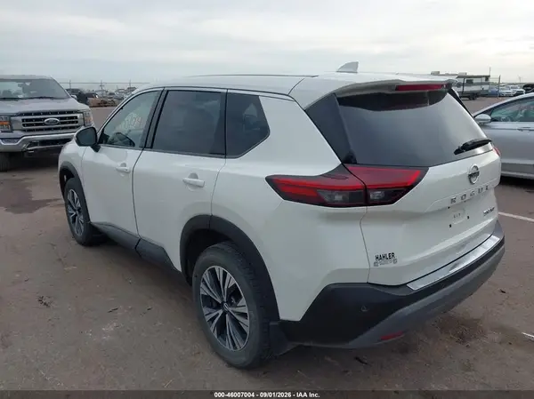 JN8AT3BB1MW235039 — 2021 Nissan Rogue, фото 3 с аукциона IAAI 13.10.2026, Передняя часть