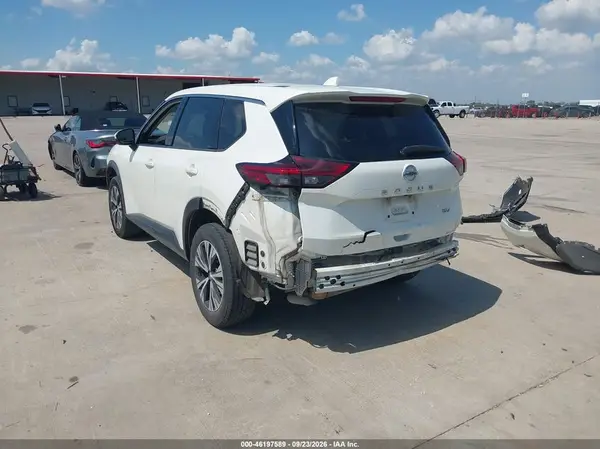 5N1AT3BA3MC733355 — 2021 Nissan Rogue, фото 3 с аукциона IAAI, Передняя часть