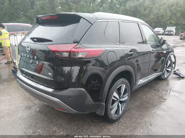 5N1BT3CA5NC704380 — 2022 Nissan Rogue, фото 4 с аукциона IAAI, Левый бок