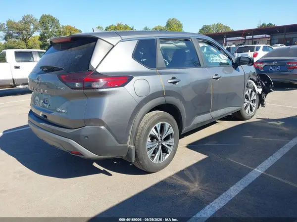 5N1BT3BB6PC815601 — 2023 Nissan Rogue, фото 4 с аукциона IAAI 13.10.2026, Передняя часть