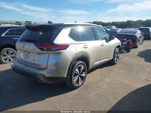 JN8BT3CB8RW422921 — 2024 Nissan Rogue, фото 4 с аукциона IAAI 13.10.2026, Левый бок