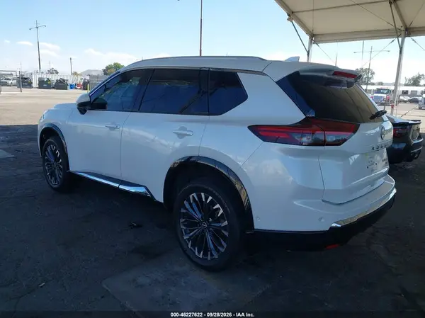 JN8BT3DD4RW450876 — 2024 Nissan Rogue, фото 3 с аукциона IAAI, Правый бок
