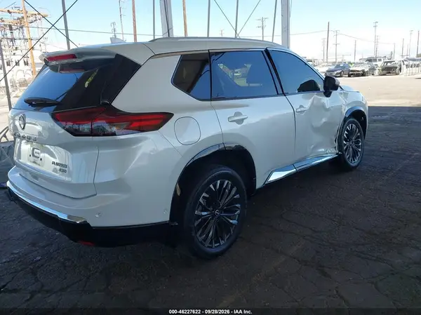 JN8BT3DD4RW450876 — 2024 Nissan Rogue, фото 4 с аукциона IAAI, Правый бок
