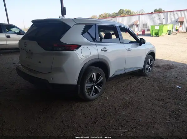 5N1BT3CA6RC731738 — 2024 Nissan Rogue, фото 4 с аукциона IAAI, Передняя часть слева