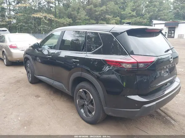 5N1BT3BB7SC804003 — 2025 Nissan Rogue, фото 3 с аукциона IAAI 24.09.2026, Естественный износ