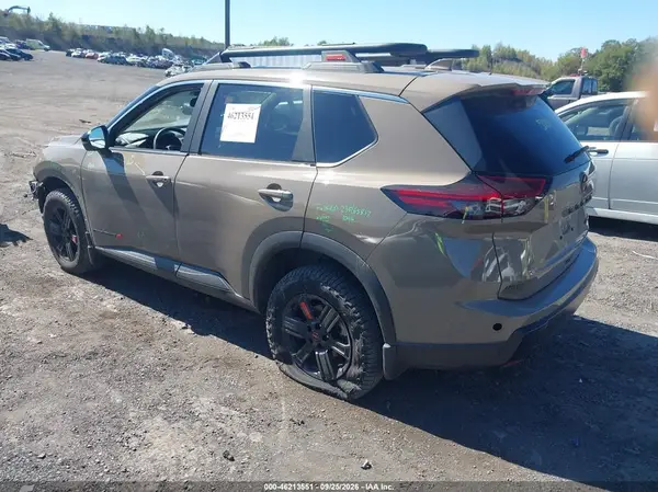 5N1BT3BB7SC826065 — 2025 Nissan Rogue, фото 3 с аукциона IAAI, Передняя часть