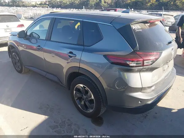 5N1BT3BA8SC826597 — 2025 Nissan Rogue, фото 3 с аукциона IAAI, Передняя часть