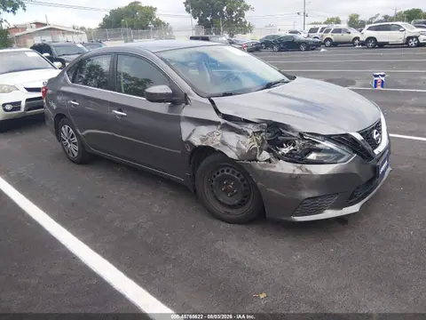 3N1AB7AP5HY279520 — 2017 Nissan Sentra S, Передняя часть справа (Right Front), фото до ремонта