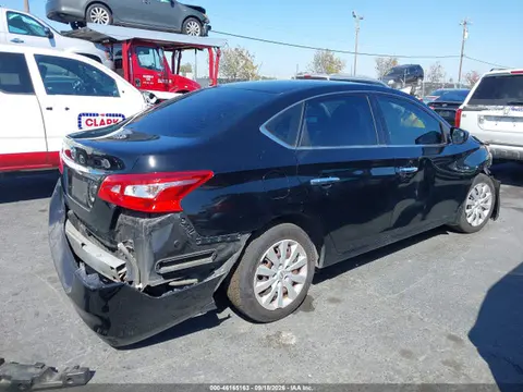2017 Nissan SENTRA S VIN 3N1AB7AP0HY369951 фото 4