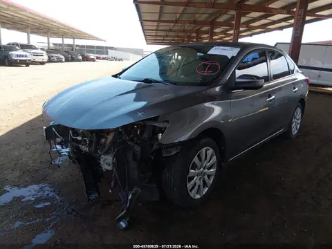 2018 Nissan SENTRA S VIN 3N1AB7AP2JY272398 фото 2