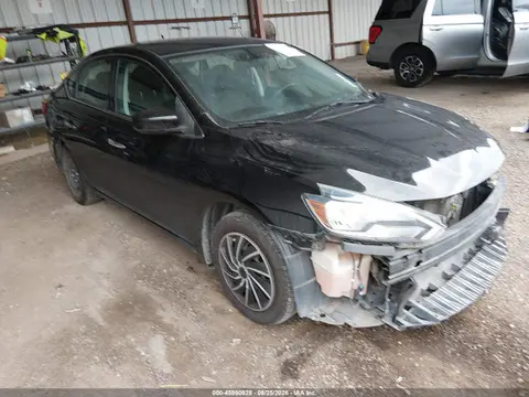 3N1AB7AP8JY324228 — 2018 Nissan Sentra S, Передняя часть слева (Left Front), фото до ремонта