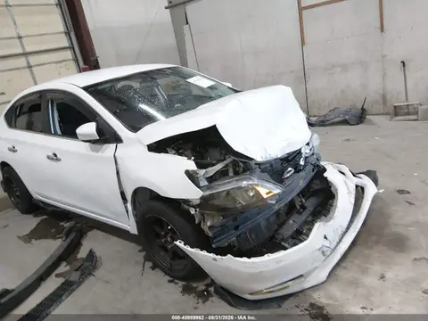 3N1AB7AP0JY328449 — 2018 Nissan Sentra S, Передняя часть (Front End), фото до ремонта