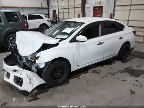 2018 Nissan SENTRA S VIN 3N1AB7AP0JY328449 фото 2