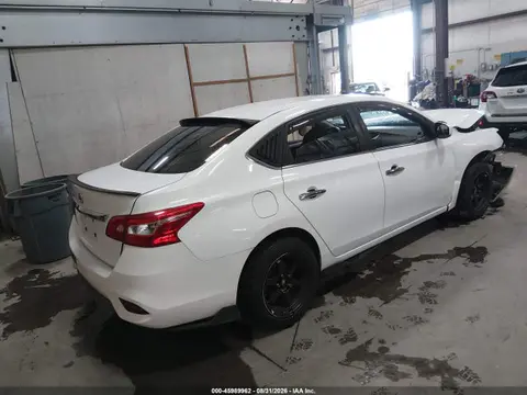 2018 Nissan SENTRA S VIN 3N1AB7AP0JY328449 фото 4